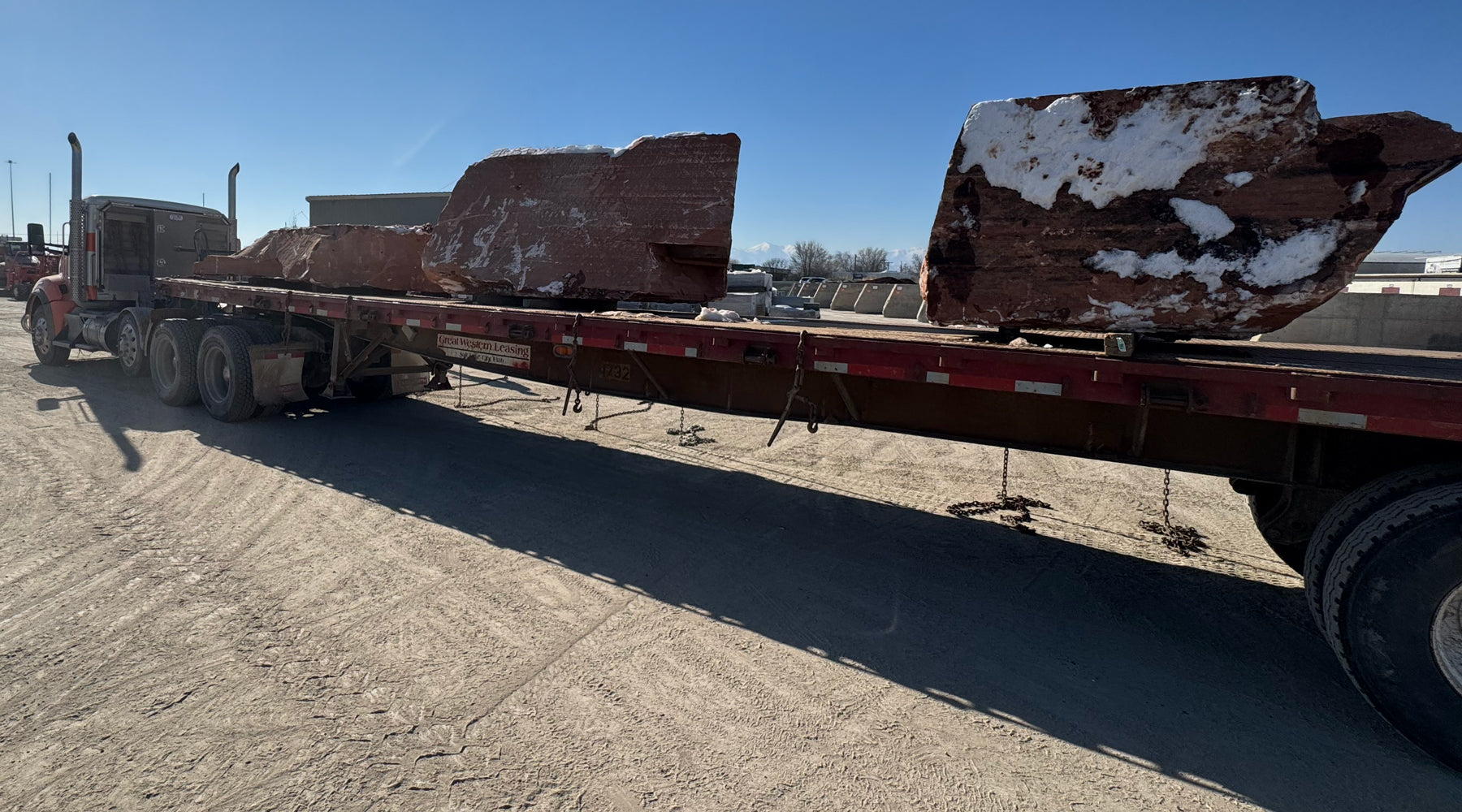Flat Bed Straight and Semi-Truck Loads