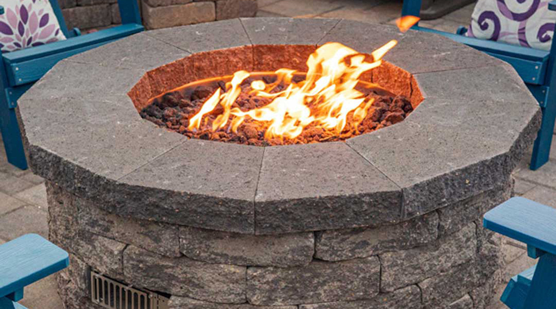 Fire Pits & Outdoor Fireplaces